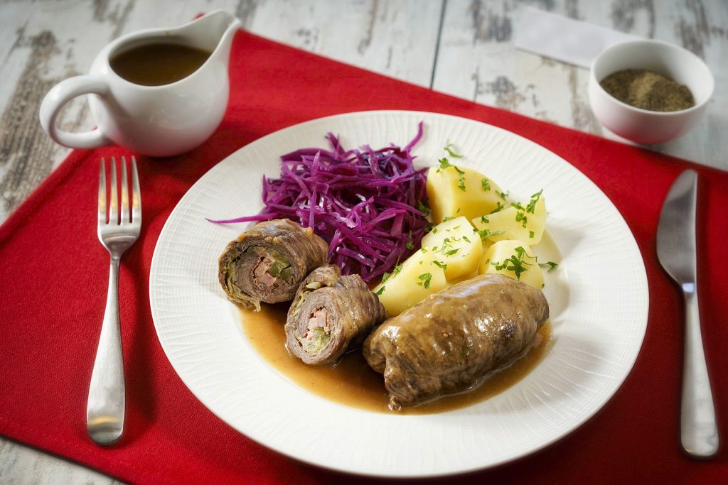 Rinderroulade mit Kartoffeln